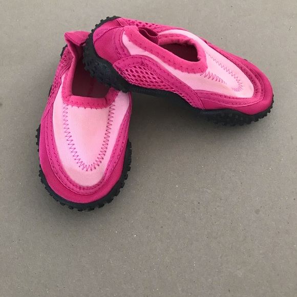 airwalk water shoes